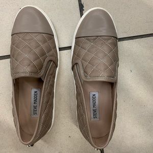 Steve Madden slip on  shoes sneakers